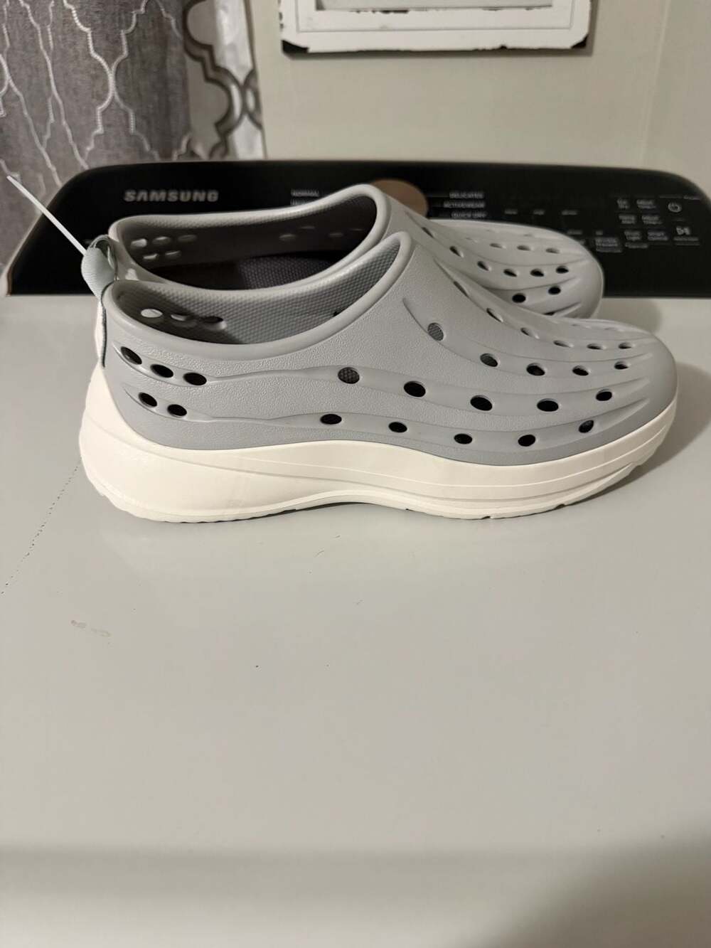 Tommie Copper Recovery Shoe Size M10 W11 Light Grey